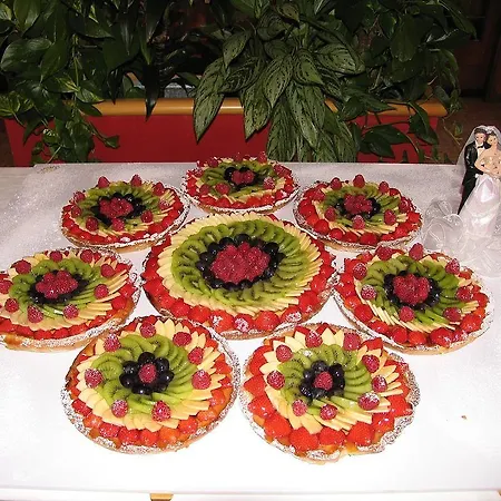 Hotel Edelweiss - Larespa 3*