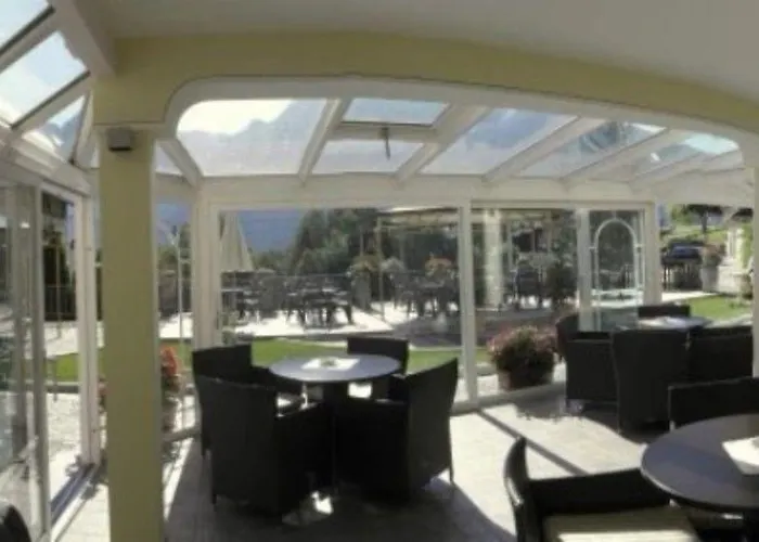 Hotel Edelweiss - Larespa 3*